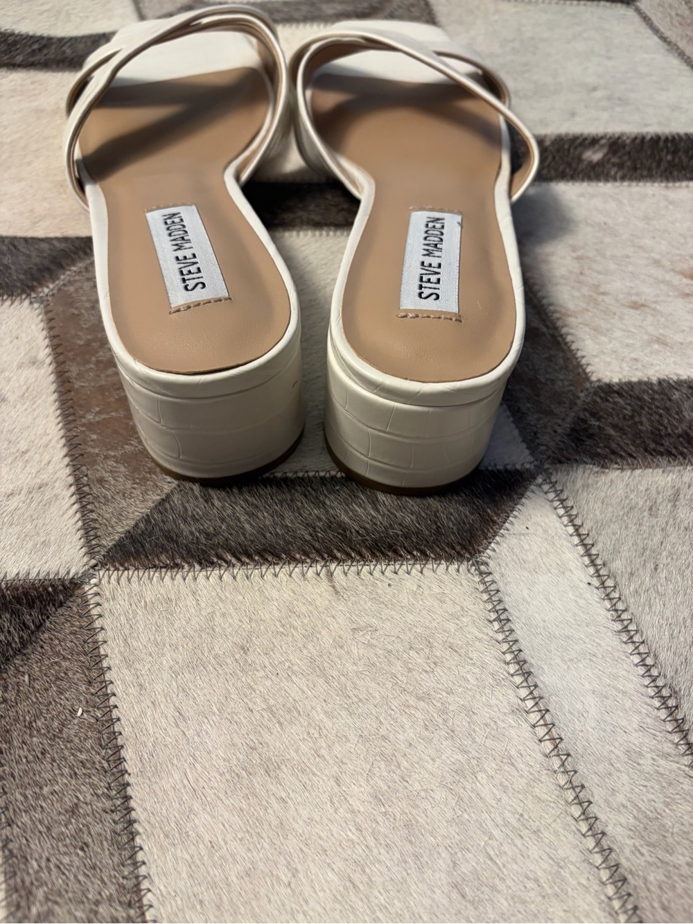 Steve Madden Gaia Bone Croc-Embossed Block Heel Sandals 8.5 - Picture 4 of 5